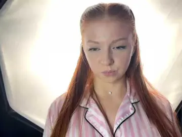 Bongacams Watch Live Sex Cams of LyndseyShinkle