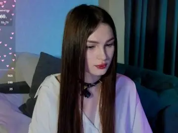 Bongacams Live Sex Cam of allienee