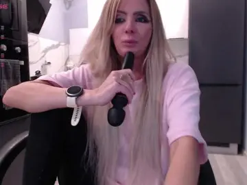 Bongacams Watch Live Sex Cams of blondalina