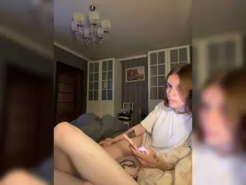 Bongacams Private Sex Chat of shyyyygirls