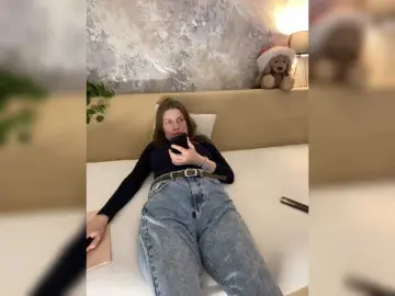 Bongacams Free Porn Cam of Incredible123