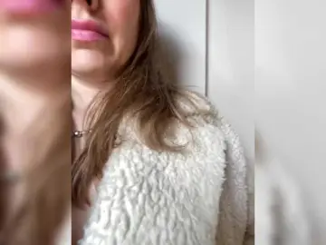 Bongacams Live Sex Cam of Incredible123