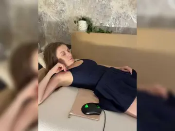 Bongacams Free Live Porn of Incredible123