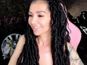 Bongacams Adult Video Chat of -BABAYAGA-