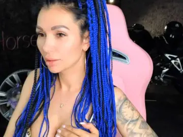 Bongacams Free Live Porn of -BABAYAGA-