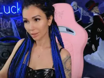 Bongacams Live Sex Cam of -BABAYAGA-