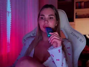 Bongacams Live Sex Cam of AlexaRayS