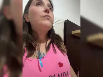 Bongacams Watch Live Sex Cams of karlacortes1