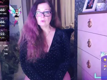 Bongacams Live Sex Cam of HelenBerg