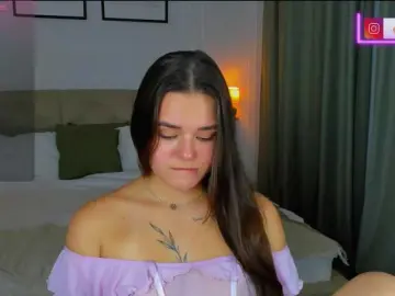 Bongacams Free Porn Cam of EvaRaider