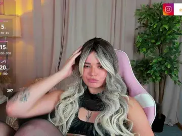 Bongacams Free Porn Cam of EvaRaider
