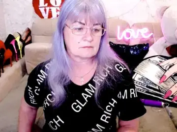 Bongacams Watch Live Sex Cams of siberianberry