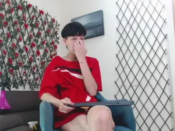 Bongacams Sex Cam of LiamBrown09
