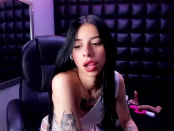 Bongacams Watch Live Sex Cams of DulceMiiaa