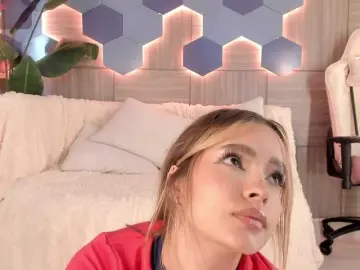 Bongacams Free Porn Cam of isabellestorm
