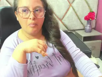 Bongacams Free Porn Cam of SaraThonson