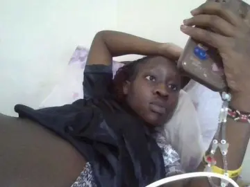 Bongacams Best live sex cam show of prettyglowing