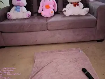 Bongacams Watch Live Sex Cams of LittleSammy