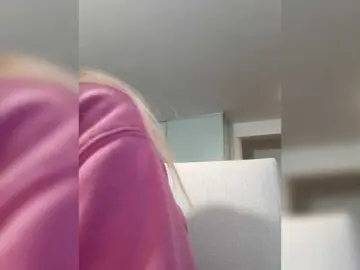 Bongacams Watch Live Sex Cams of LittleSammy