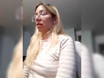 Bongacams Private Sex Chat of LittleSammy