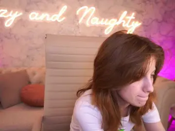 Bongacams Private Sex Chat of CuteeFoxy