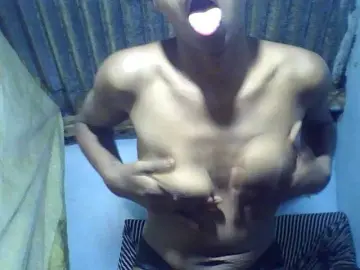 Bongacams Sex Cam of Kisshot2