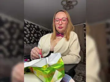 Bongacams Watch Live Sex Cams of Pink-Lips