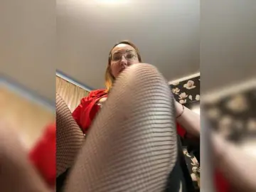 Bongacams Live Sex Cam of Pink-Lips