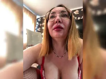 Bongacams Nude Webcam of Pink-Lips
