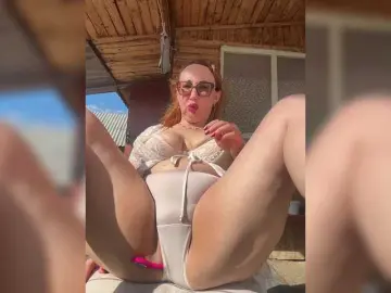 Bongacams Best live sex cam show of Pink-Lips