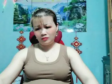 Bongacams Watch Live Sex Cams of Linhanhsex2k