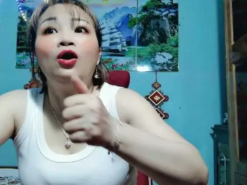 Bongacams Sex Cam of Linhanhsex2k