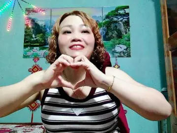 Bongacams Sex Cam of Linhanhsex2k