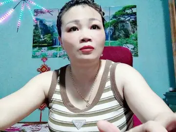 Bongacams Adult Webcam of Linhanhsex2k