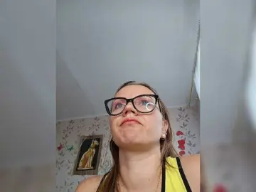 Bongacams Watch Live Sex Cams of Alenushka888