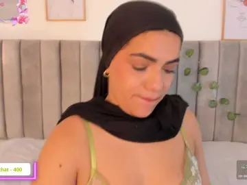 Bongacams Best live sex cam show of mhia-paris