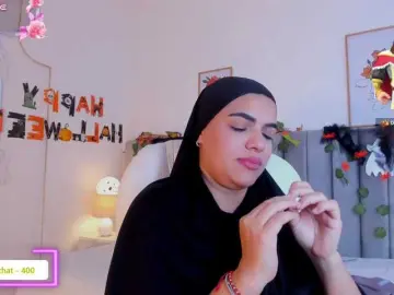 Bongacams Live Sex Cam of mhia-paris
