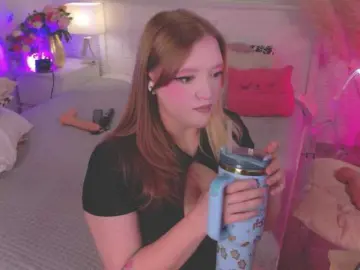 Bongacams Free Live Porn of CrazyWine