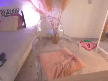 Bongacams Free Porn Cam of CrazyWine