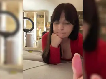 Bongacams Watch Live Sex Cams of HellMor