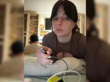 Bongacams Free Porn Cam of HellMor