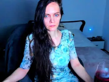 Bongacams Live Porn of SexQueen11