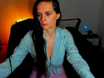 Bongacams Best live sex cam show of SexQueen11