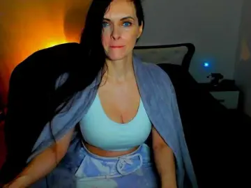 Bongacams Watch Live Sex Cams of SexQueen11