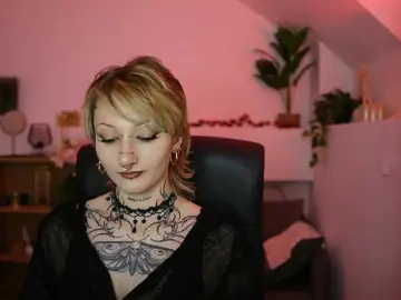 Bongacams Live Sex of tattooedblondee18