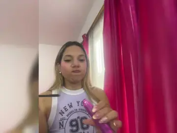 Bongacams Watch Live Sex Cams of MeganRosse1