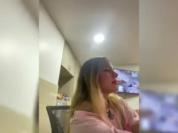 Bongacams Free Porn Cam of MeganRosse1