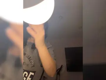 Bongacams Free Porn Cam of Paratrax