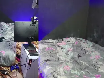 Bongacams Live Sex Cam of TinyDickMyFav6cm