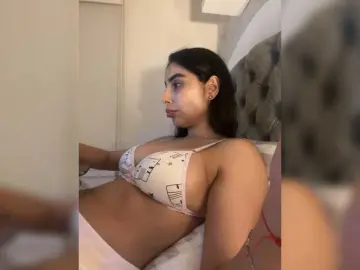 Bongacams Free Porn Cam of SallyeLeins